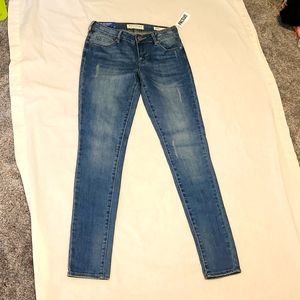 Low-rise skinniest 3